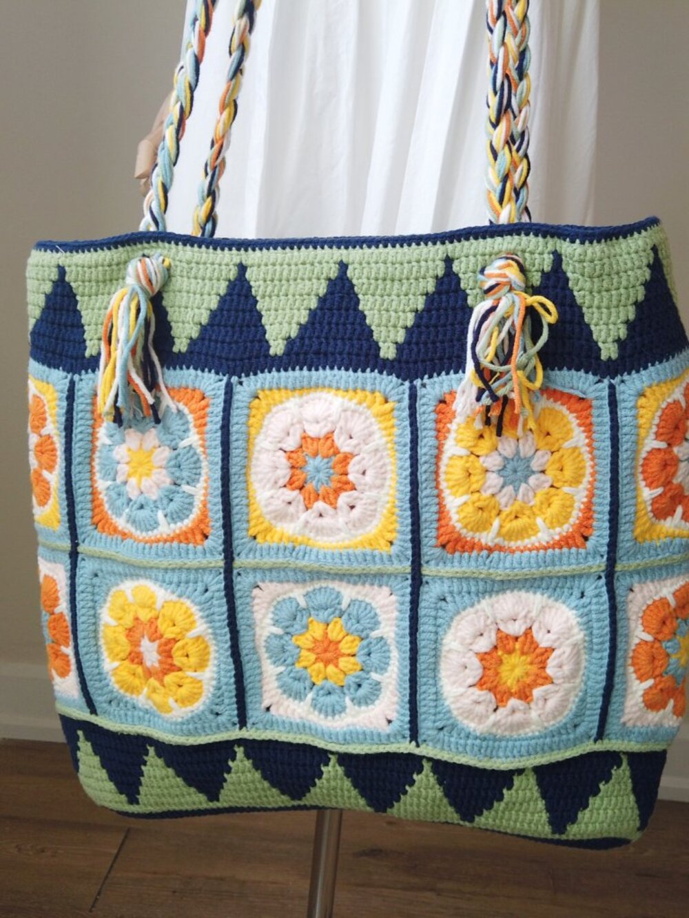 Handmade Boho Crochet Tote Bag – 16 Patchwork Flowers - Picture 4 of 5